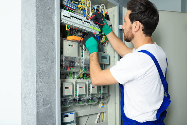 Best Circuit Breaker Repair  in Huron, CA